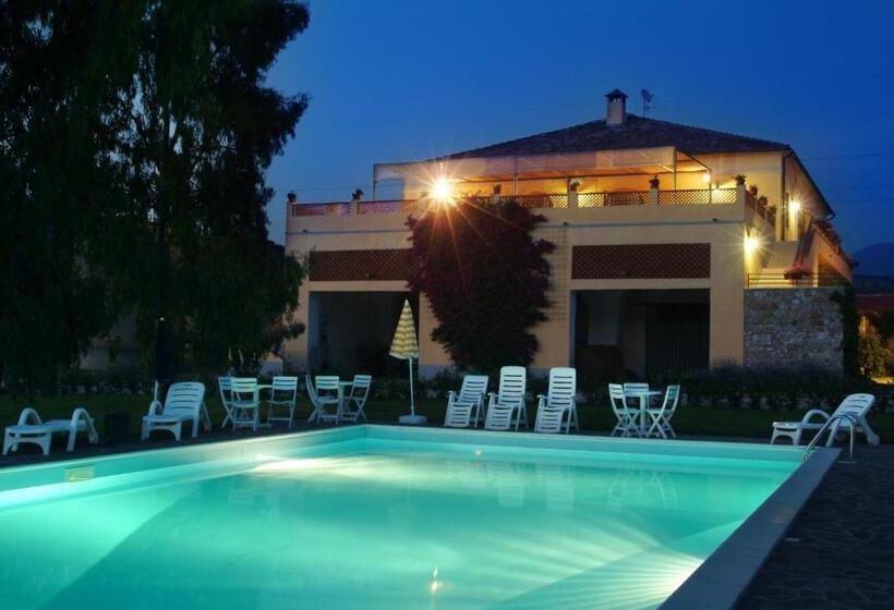 Сельский отель Agriturismo La Petrosa