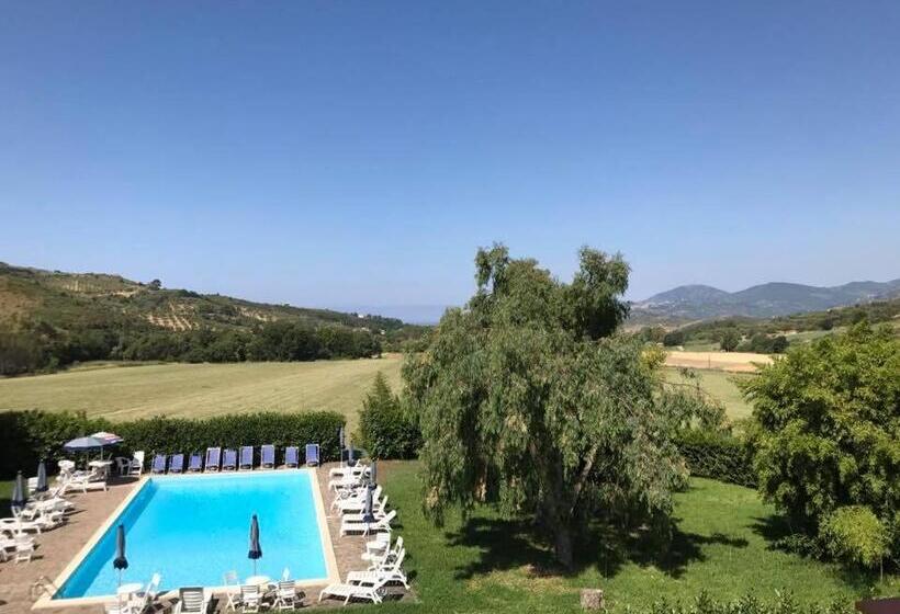 Сельский отель Agriturismo La Petrosa