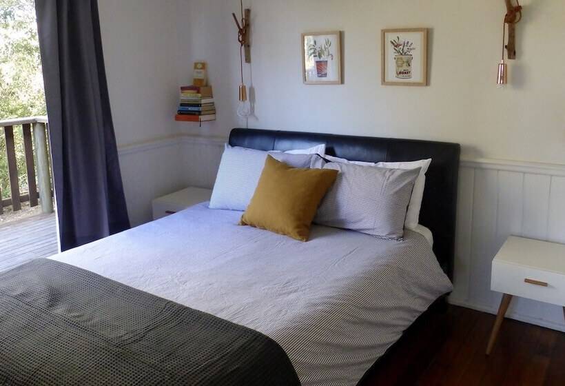 Mansfield On The Manning