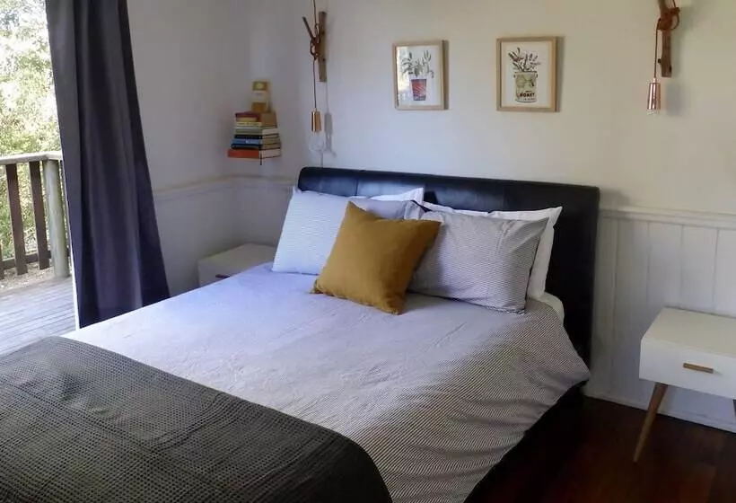 Mansfield On The Manning