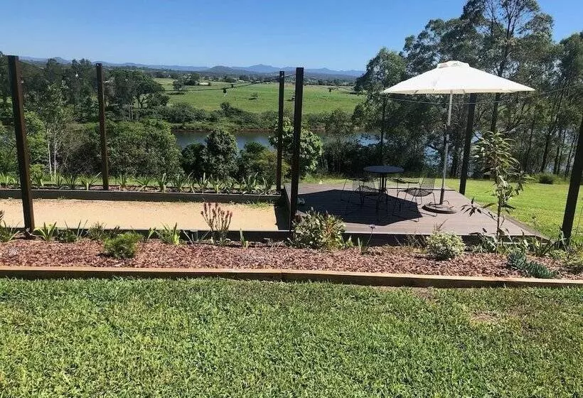 Mansfield On The Manning