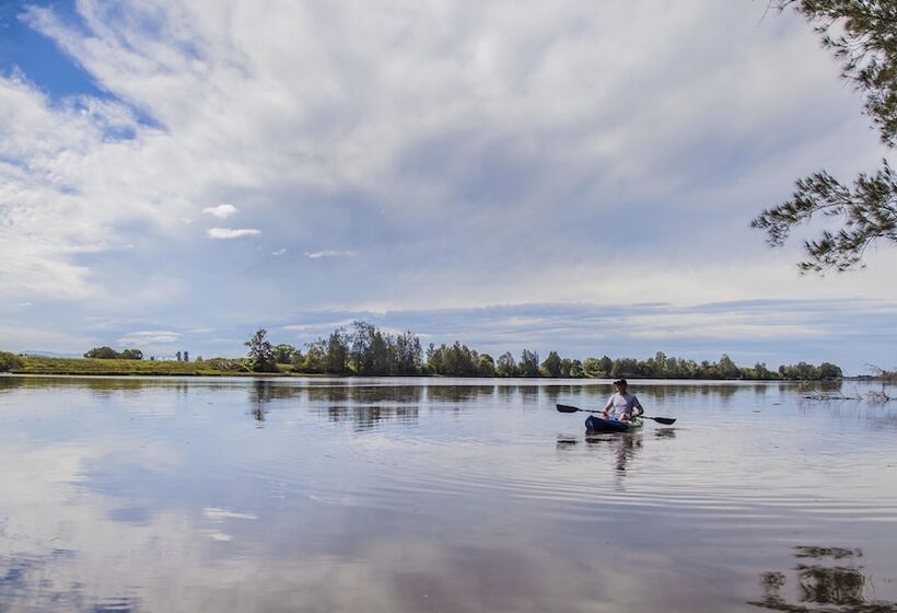 Mansfield On The Manning