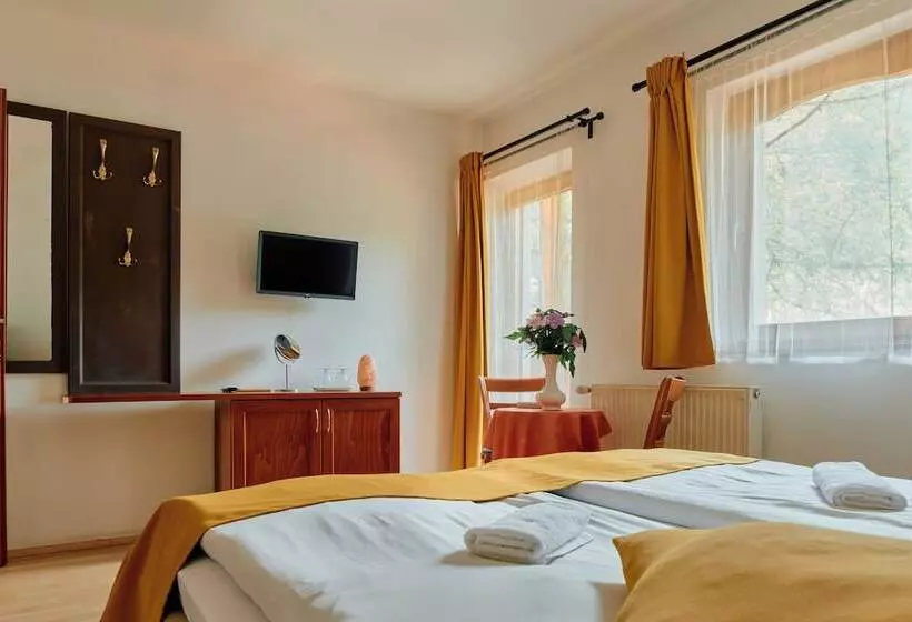 Oko Park Panzió Kemping és Rendezvényközpont