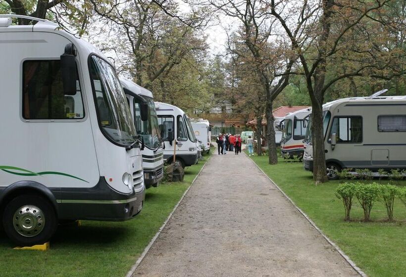 Oko Park Panzió Kemping és Rendezvényközpont