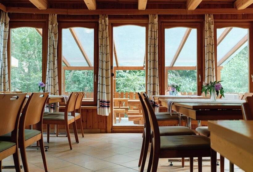 Oko Park Panzió Kemping és Rendezvényközpont