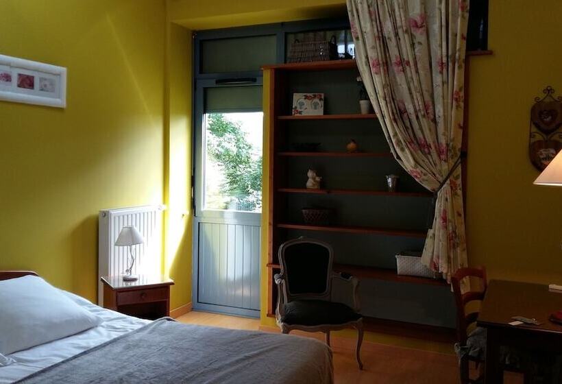 膳宿费 Chambre Et Table D’hôtes Le Fougal