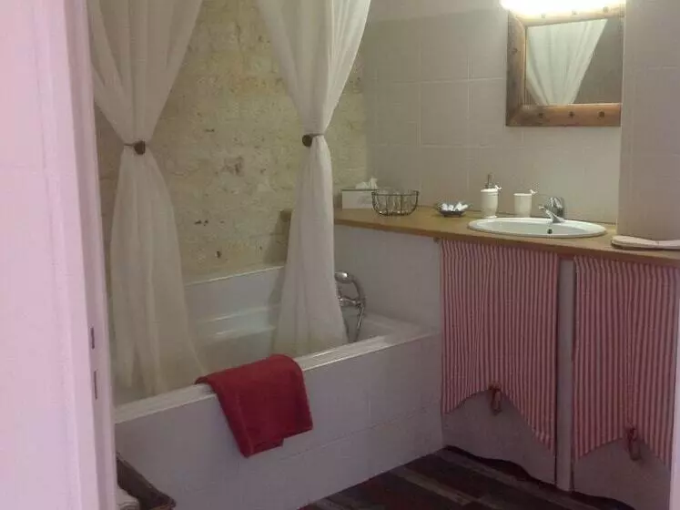 Majatalo Chambres D Hôtes   Les Vents Bleus