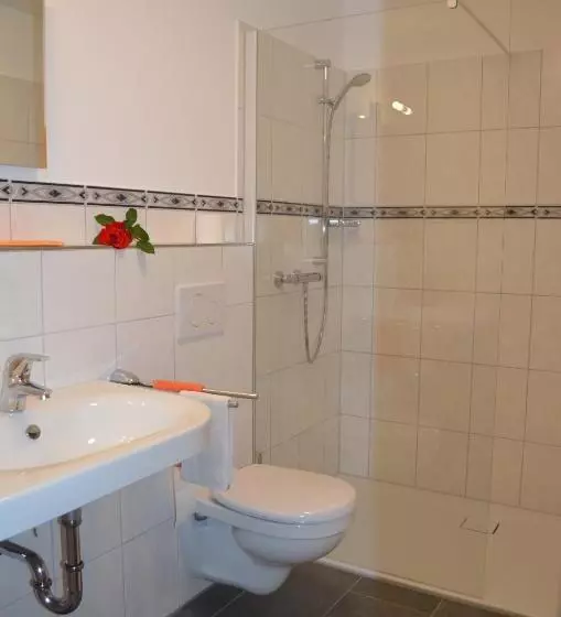 Majatalo Gasthaus Augenstein