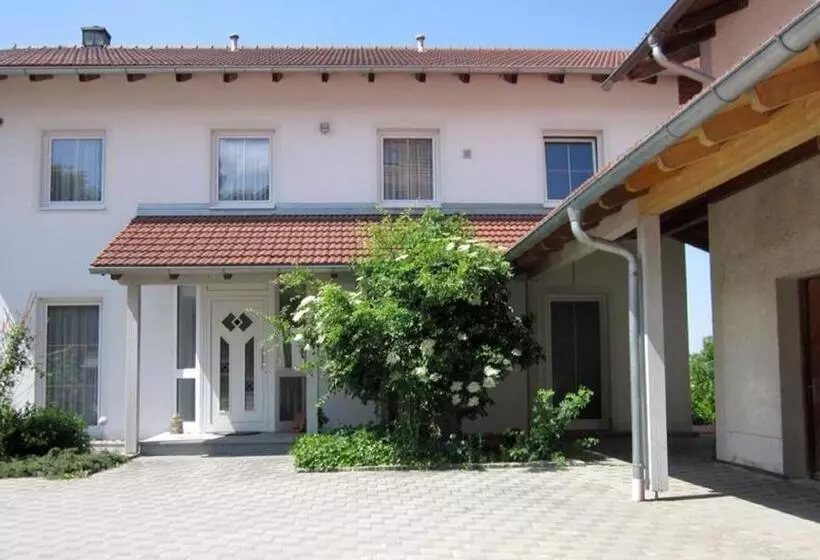 Majatalo Gasthaus Augenstein