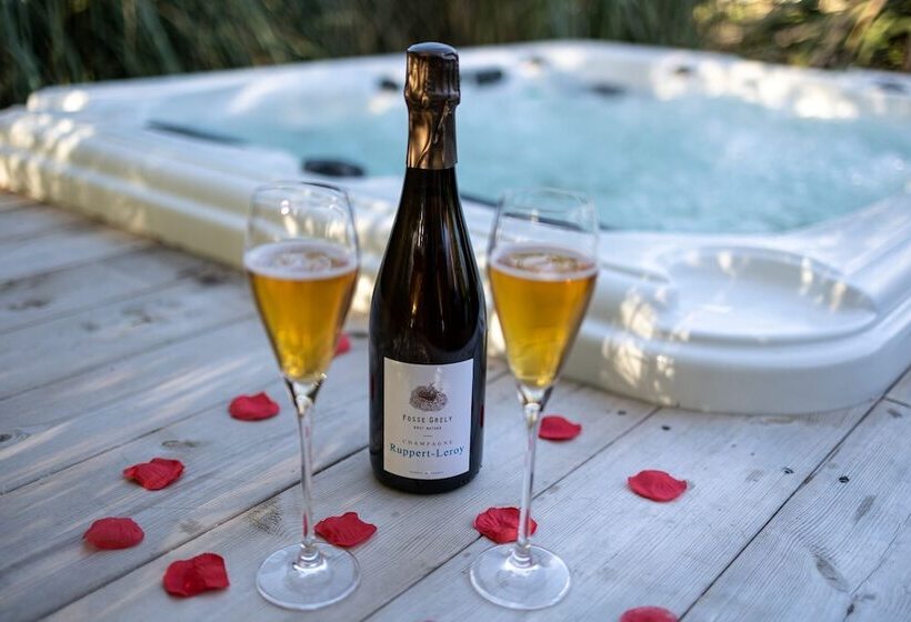 بنسيون Les Granges De Jules