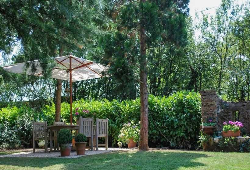 Quaint Cottage In Teillet With Valley View