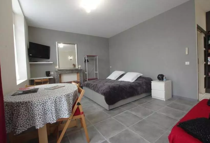 Aamiaismajoitus (B&B) Chambres D Hotes Les Denias