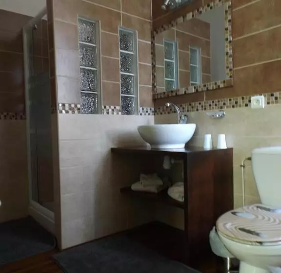 Aamiaismajoitus (B&B) Relais De L Alaric