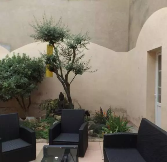 Aamiaismajoitus (B&B) Relais De L Alaric