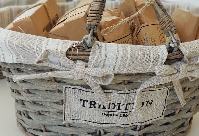 Bed and Breakfast Domaine Du Salabert