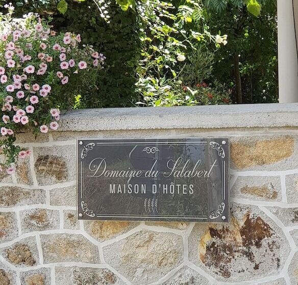 Bed and Breakfast Domaine Du Salabert