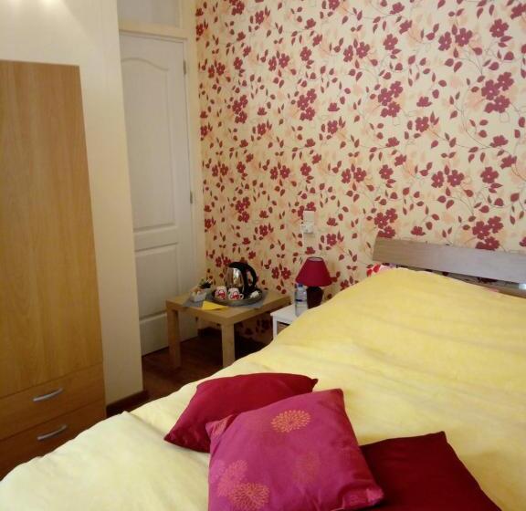 Bed and Breakfast La Gentilhommière Du Château De Ragnies