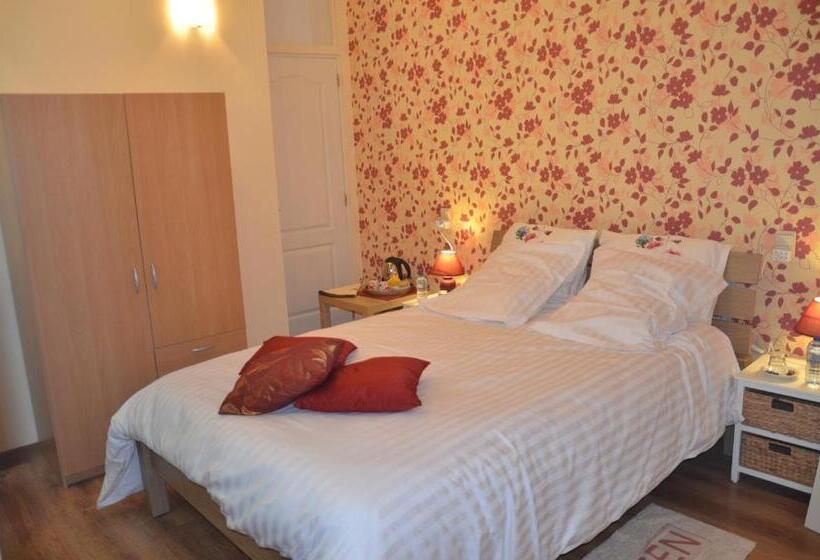 Bed and Breakfast La Gentilhommière Du Château De Ragnies