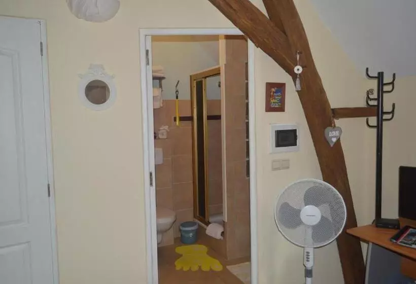 Aamiaismajoitus (B&B) La Gentilhommière Du Château De Ragnies