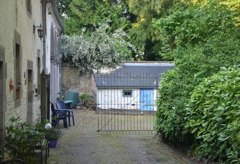 Aamiaismajoitus (B&B) La Gentilhommière Du Château De Ragnies