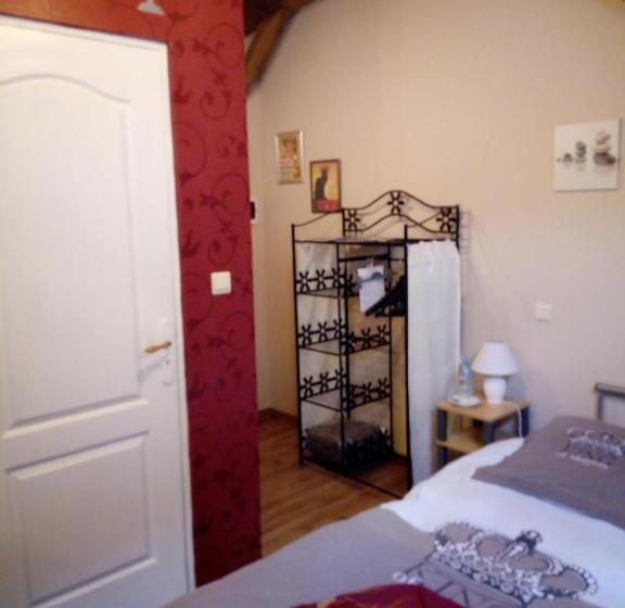 Bed and Breakfast La Gentilhommière Du Château De Ragnies