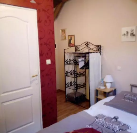 Aamiaismajoitus (B&B) La Gentilhommière Du Château De Ragnies