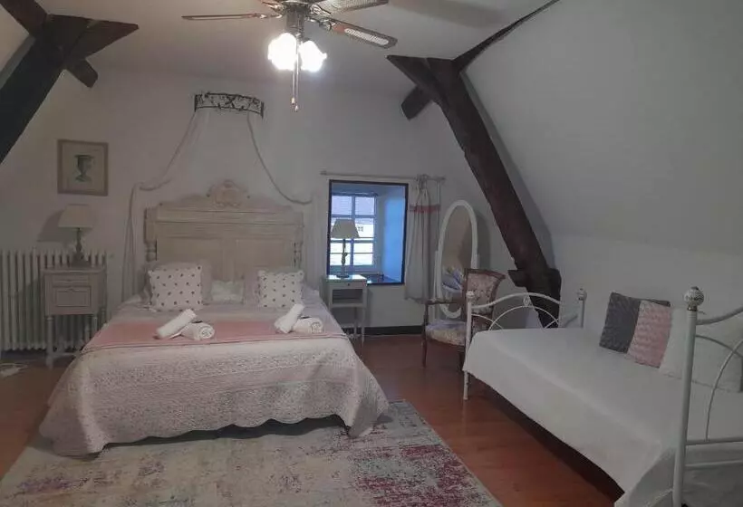 Aamiaismajoitus (B&B) La Maison Du Prince De Condé