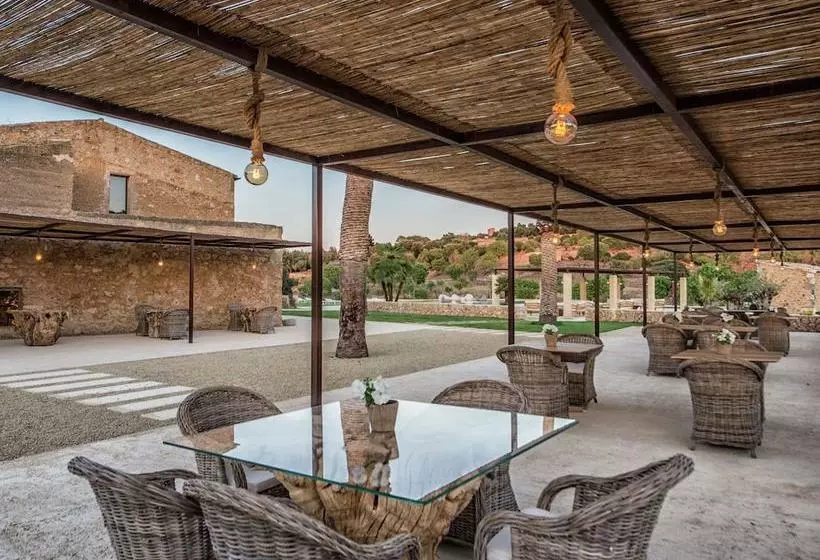 Mesmirizing Cottage In St Llorenç Des Cardassar With Swimming Pool