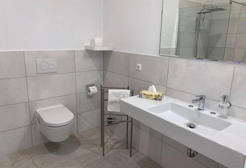 호텔 Apartment Panorama 2 Near Airport