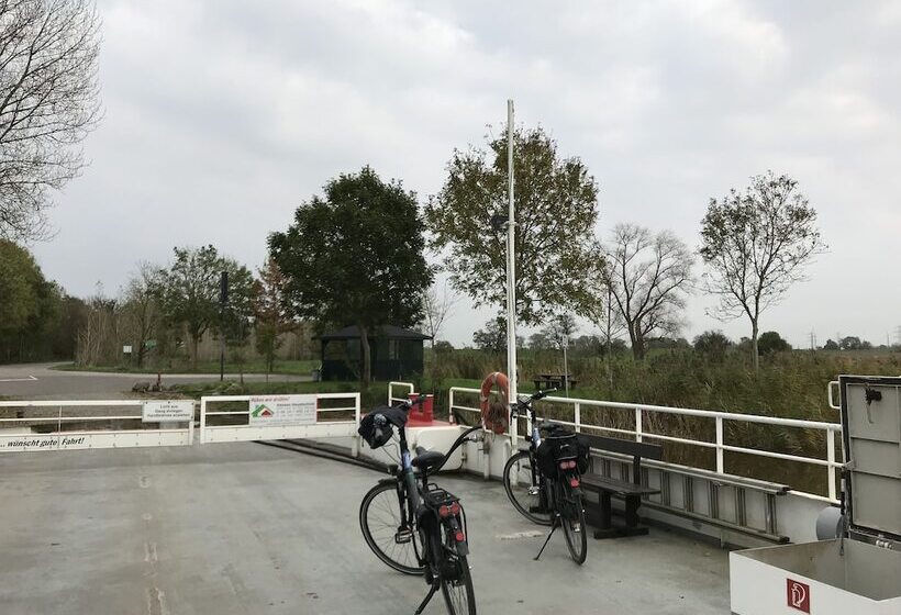 호텔 Apartment Panorama 2 Near Airport