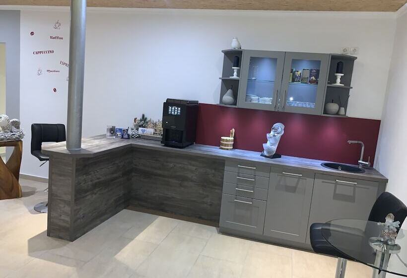 호텔 Apartment Panorama 2 Near Airport