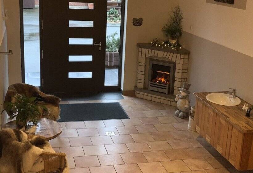 호텔 Apartment Panorama 2 Near Airport