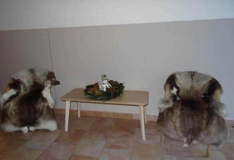 호텔 Apartment Panorama 2 Near Airport