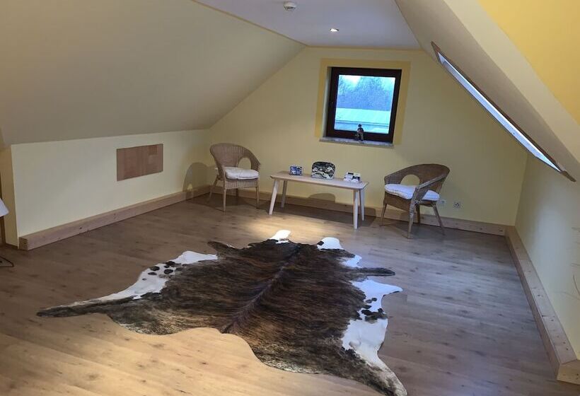 호텔 Apartment Panorama 2 Near Airport