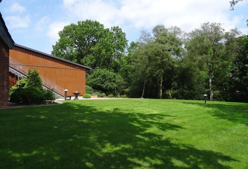 호텔 Apartment Panorama 2 Near Airport