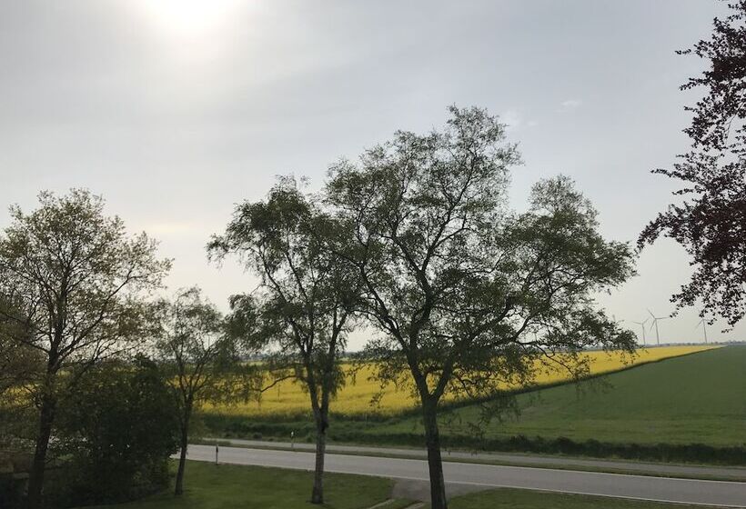 호텔 Apartment Panorama 2 Near Airport