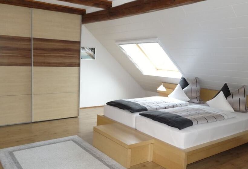 호텔 Apartment Panorama 2 Near Airport