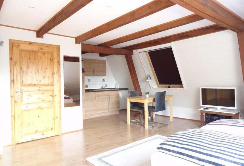 호텔 Apartment Panorama 2 Near Airport