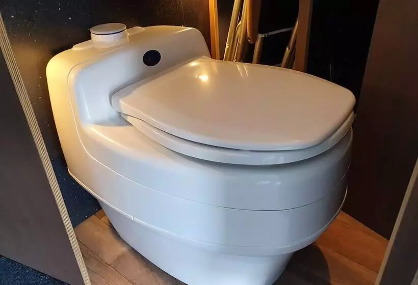 Hotelli Aurorahut, Overwater Hut