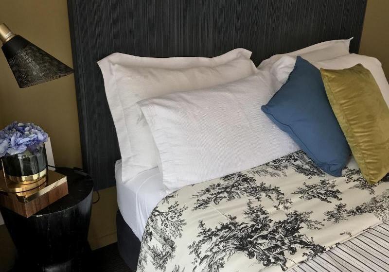 Отель Waterloo Quadrant