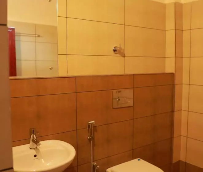 Hotelli Wayanad Royal Crown