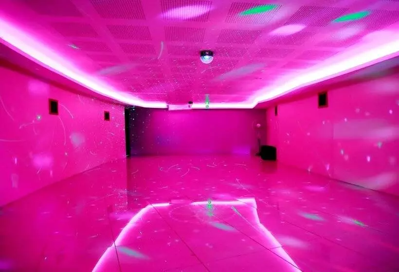 Hotelli Wayanad Royal Crown