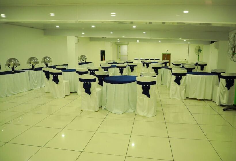 فندق Wayanad Royal Crown