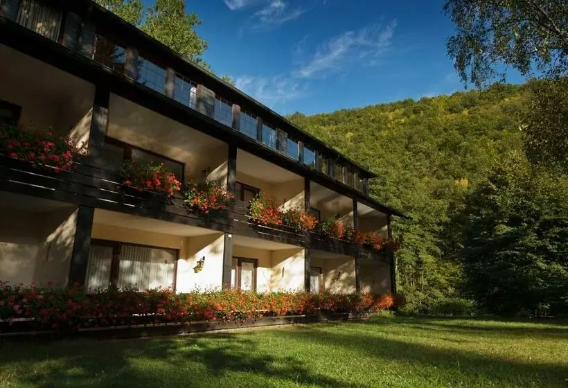 Land Gut Hotel Forellenhof