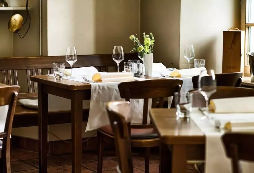 Landhotel Schloss Sörgenloch