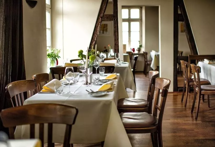 Landhotel Schloss Sörgenloch