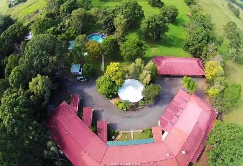 Motelli Nimbin Rocks Retreat