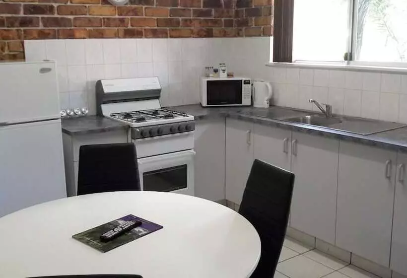 Motelli Nimbin Rocks Retreat