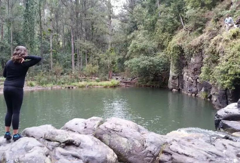 Motelli Nimbin Rocks Retreat