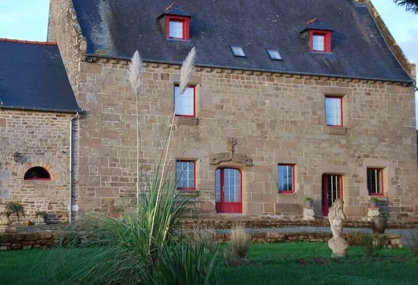 Majatalo Au Domaine De Rimou